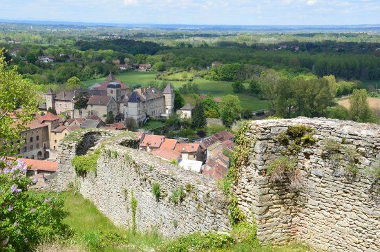 Les remparts de Cremieu